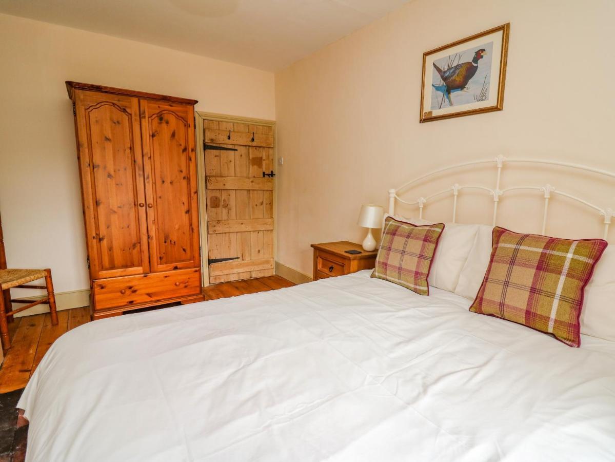 Byrdir Cottage Llanwrthwl ภายนอก รูปภาพ