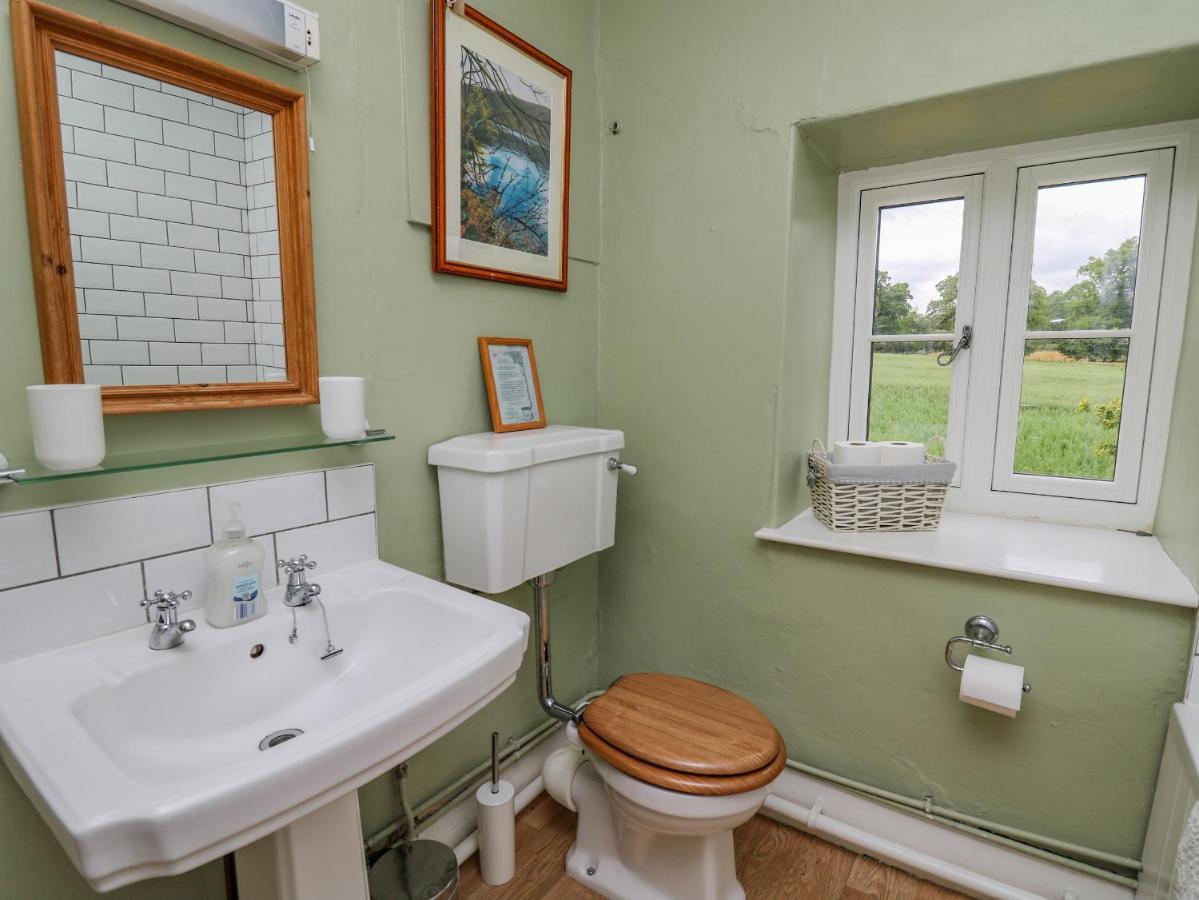 Byrdir Cottage Llanwrthwl ภายนอก รูปภาพ