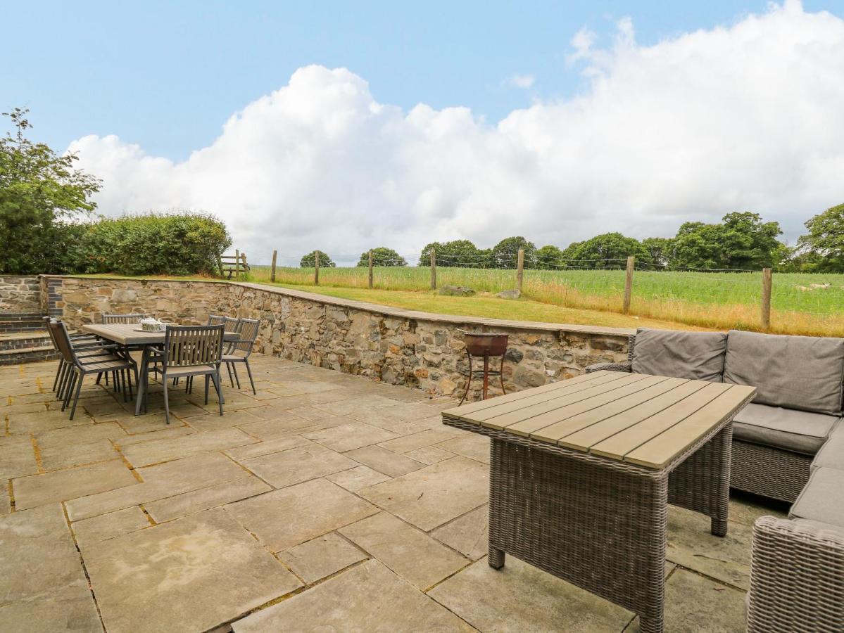 Byrdir Cottage Llanwrthwl ภายนอก รูปภาพ